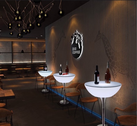 Комплект светящейся мебели Стол+2 стула V10 Комплект светящейся мебели Стол+2 стула V10